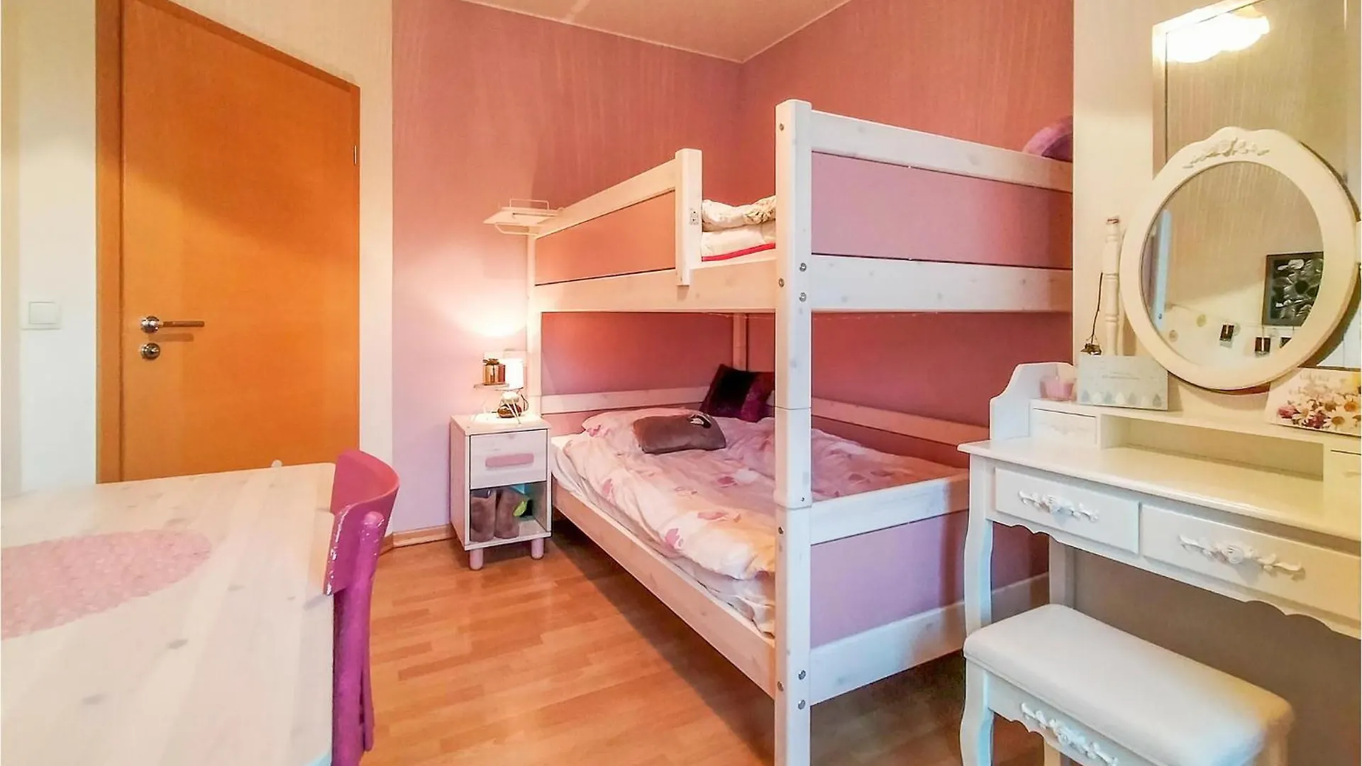 2 Bedroom Awesome Apartment In Winseler